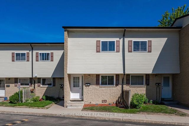 46 - 211 Veronica Dr E, Townhouse with 3 bedrooms, 2 bathrooms and 2 parking in Kitchener ON | Image 12