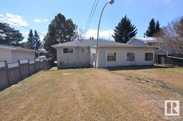 4740 56 Av, House detached with 3 bedrooms, 1 bathrooms and null parking in Tofield AB | Image 4