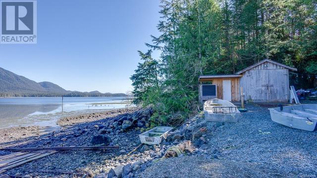 740 Campbell St, House detached with 4 bedrooms, 2 bathrooms and 6 parking in Tofino BC | Image 37