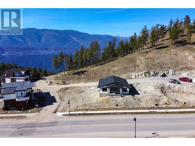 3438 Hilltown Close, House detached with 3 bedrooms, 3 bathrooms and 4 parking in Kelowna BC | Image 41