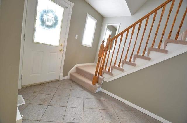 462 Sandhill Crt, House detached with 3 bedrooms, 3 bathrooms and 2 parking in Shelburne ON | Image 3