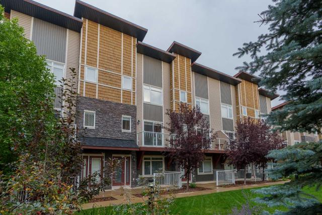 206 Skyview Point Place Ne, Home with 3 bedrooms, 2 bathrooms and 2 parking in Calgary AB | Image 5