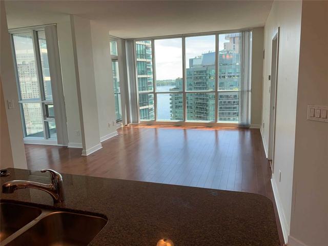 2408 - 18 Harbour St, Condo with 2 bedrooms, 2 bathrooms and 1 parking in Toronto ON | Image 8