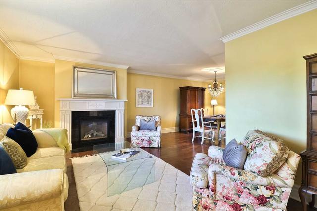 1 Park Hill Crt, House detached with 2 bedrooms, 2 bathrooms and 3 parking in Brampton ON | Image 5