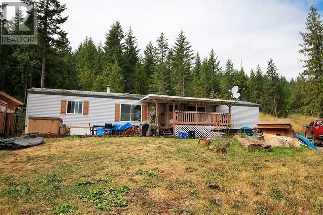 30 Valecairn Road, House other with 3 bedrooms, 2 bathrooms and 3 parking in North Okanagan F BC | Image 3