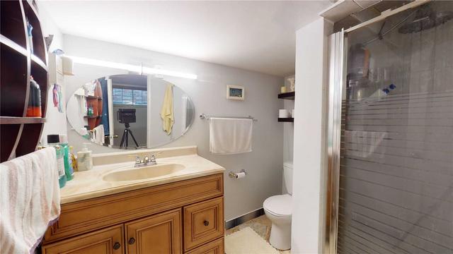 151 Cedric Ave, House detached with 2 bedrooms, 2 bathrooms and 6 parking in Toronto ON | Image 5