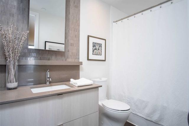 ph 5 - 138 St Helens Ave, Condo with 2 bedrooms, 3 bathrooms and 1 parking in Toronto ON | Image 7