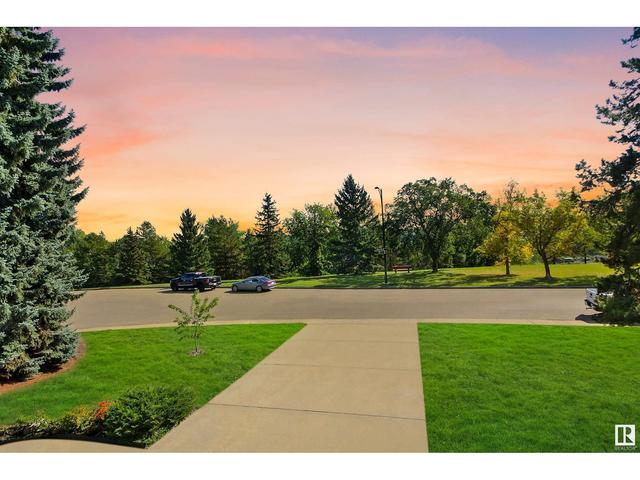 8 Laurier Pl Nw, House detached with 5 bedrooms, 3 bathrooms and 6 parking in Edmonton AB | Image 7