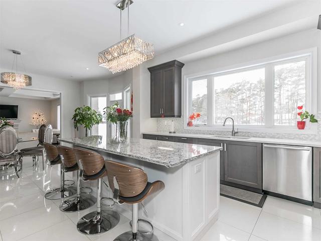 22 Somer Rumm Crt, House detached with 4 bedrooms, 5 bathrooms and 9 parking in Whitchurch Stouffville ON | Image 7