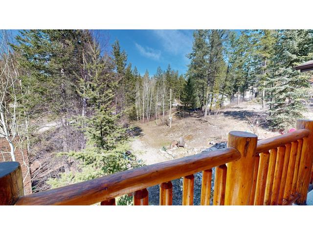 4982 Spur Road, House detached with 3 bedrooms, 2 bathrooms and null parking in East Kootenay G BC | Image 14