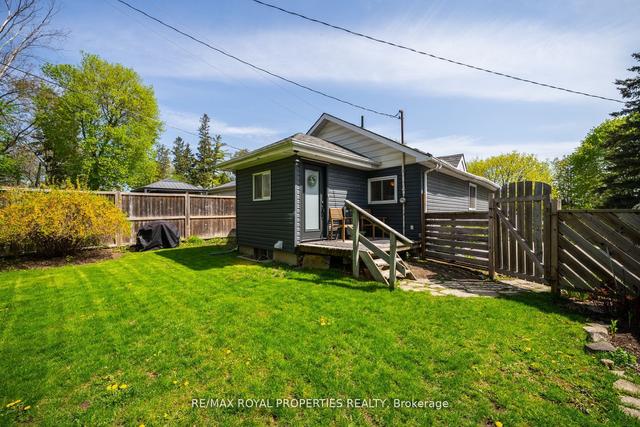 17 Poplar Tr, House detached with 2 bedrooms, 1 bathrooms and 2 parking in Puslinch ON | Image 19