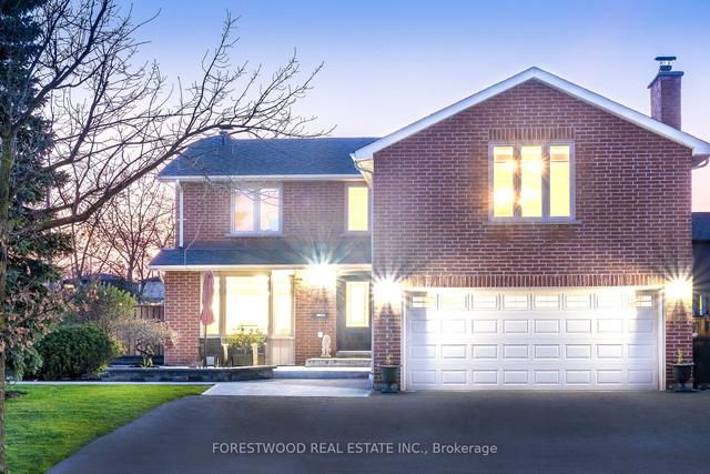 798 Willowbank Tr, House detached with 5 bedrooms, 4 bathrooms and 6 parking in Mississauga ON | Image 1