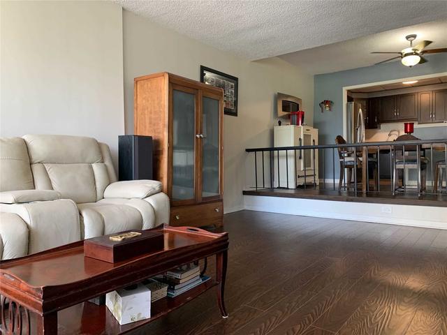 201 - 20 Speers Rd, Condo with 3 bedrooms, 2 bathrooms and 1 parking in Oakville ON | Image 19