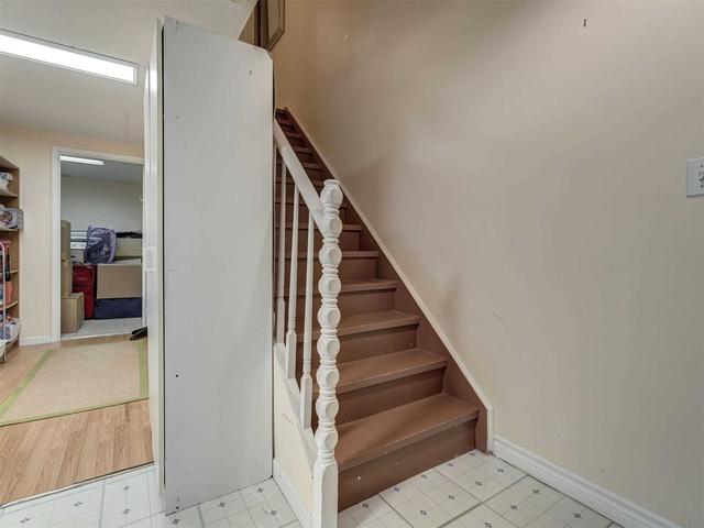 12 Curly Vineway, Townhouse with 3 bedrooms, 3 bathrooms and 1 parking in Toronto ON | Image 8
