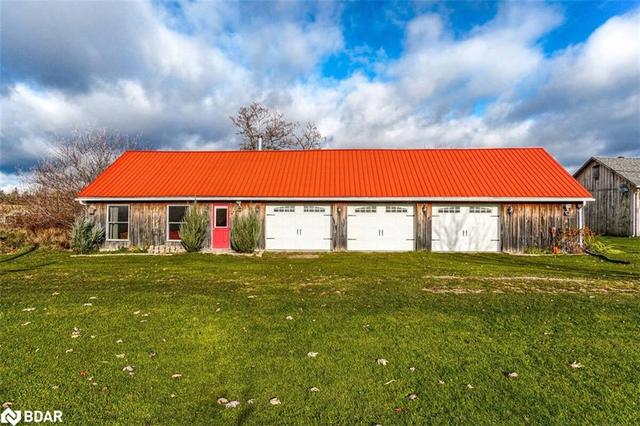 6116 County Road 10, House detached with 4 bedrooms, 1 bathrooms and 12 parking in Essa ON | Image 4