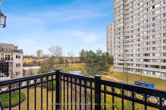 239 - 15 Coneflower Cres, Townhouse with 2 bedrooms, 2 bathrooms and 1 parking in Toronto ON | Image 14