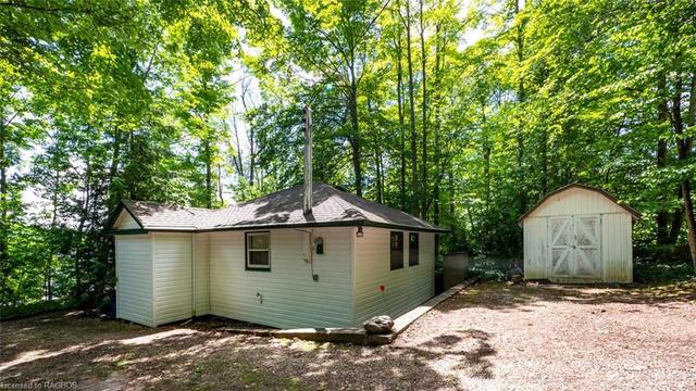 48 Maple Drive, House detached with 2 bedrooms, 1 bathrooms and 3 parking in South Bruce Peninsula ON | Image 37