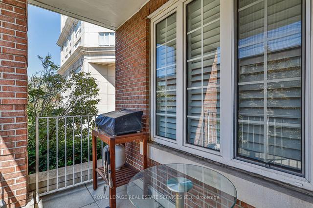 129 - 2289 Lake Shore Blvd W, Townhouse with 3 bedrooms, 3 bathrooms and 2 parking in Toronto ON | Image 5