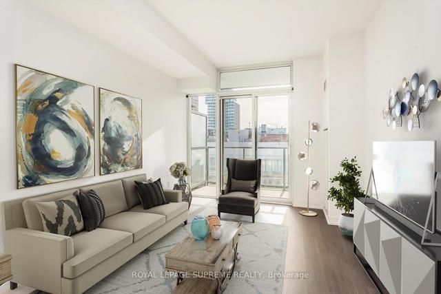 806 - 105 George St, Condo with 1 bedrooms, 2 bathrooms and 1 parking in Toronto ON | Image 3