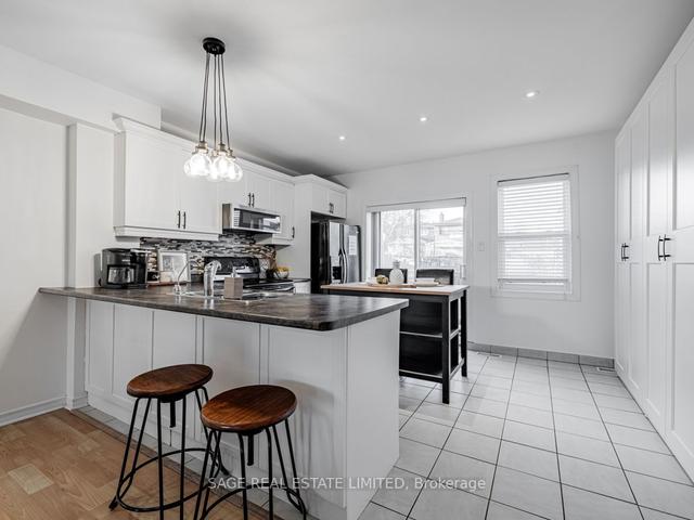 30 Bushey Ave, House detached with 3 bedrooms, 2 bathrooms and 2 parking in Toronto ON | Image 3
