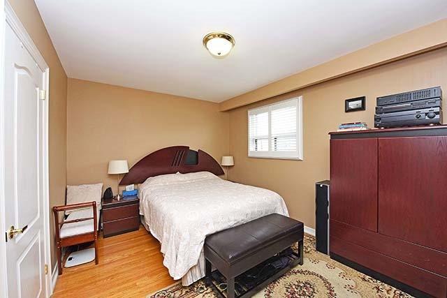 11 Archway Cres, House detached with 3 bedrooms, 2 bathrooms and 5 parking in Toronto ON | Image 9