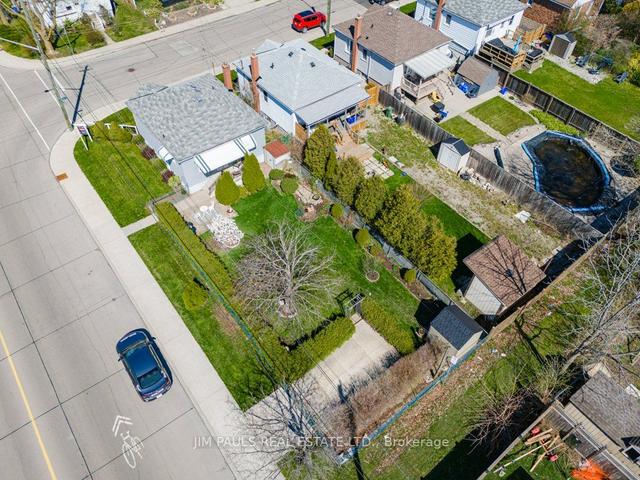 165 East 16th St, House detached with 2 bedrooms, 1 bathrooms and 1 parking in Hamilton ON | Image 28