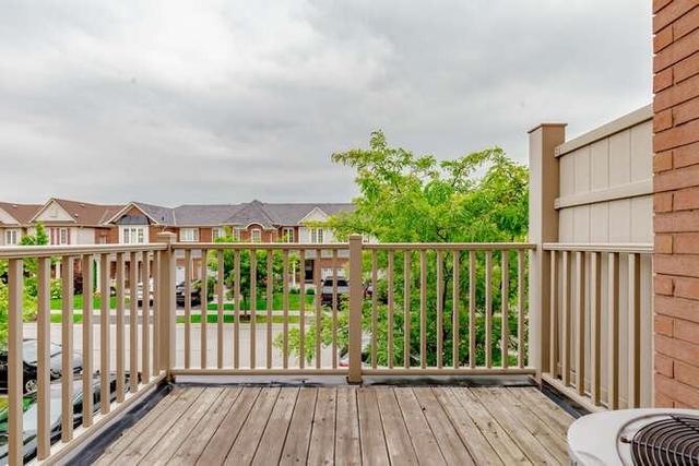 557 Speyer Circ, House attached with 2 bedrooms, 2 bathrooms and 3 parking in Milton ON | Image 21