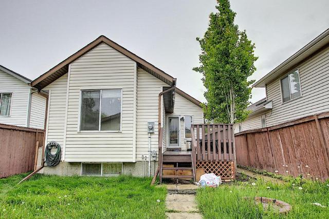 110 Coverton Close Ne, House detached with 3 bedrooms, 2 bathrooms and 2 parking in Calgary AB | Image 36