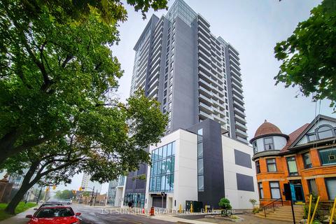 1703 - 15 Queen St S, Condo with 1 bedrooms, 1 bathrooms and 1 parking in Hamilton ON | Card Image