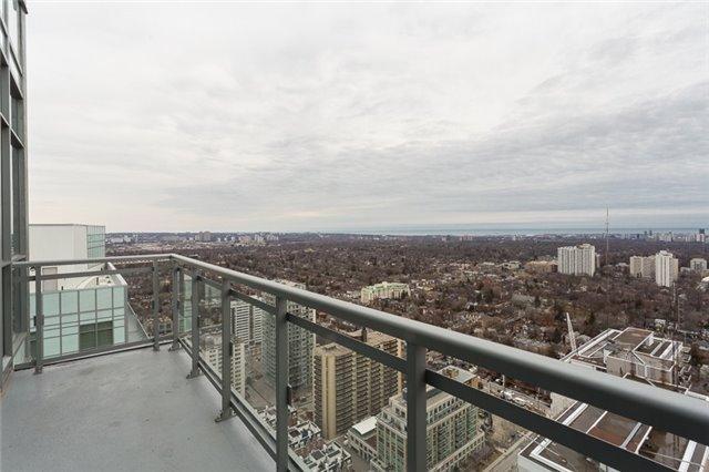 3606 - 89 Dunfield Ave, Condo with 2 bedrooms, 2 bathrooms and 1 parking in Toronto ON | Image 12