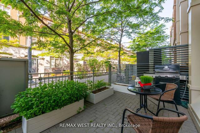 th13 - 370 Square One Dr, Townhouse with 3 bedrooms, 3 bathrooms and 1 parking in Mississauga ON | Image 12