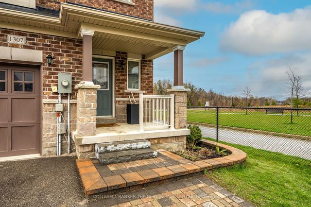 1307 Bardeau St, House attached with 3 bedrooms, 3 bathrooms and 2 parking in Innisfil ON | Image 12
