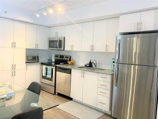 222 - 3091 Dufferin St, Condo with 1 bedrooms, 1 bathrooms and 1 parking in Toronto ON | Image 2