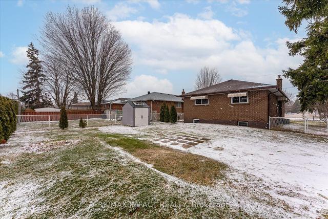 97 Waverly St S, House detached with 3 bedrooms, 3 bathrooms and 4 parking in Oshawa ON | Image 21
