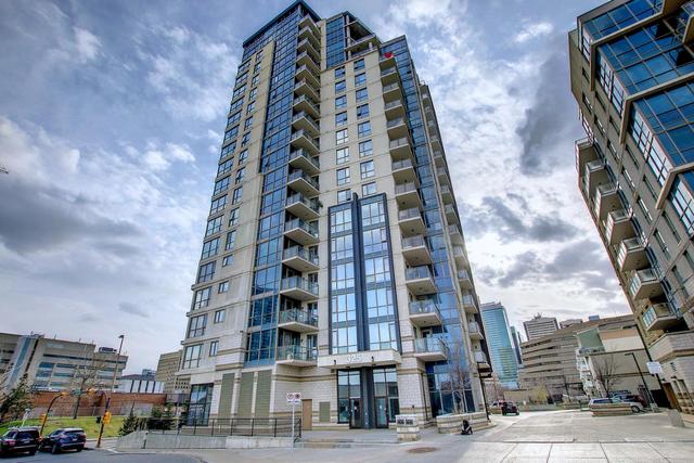806 - 325 3 Street Se, Condo with 2 bedrooms, 2 bathrooms and 1 parking in Calgary AB | Image 1