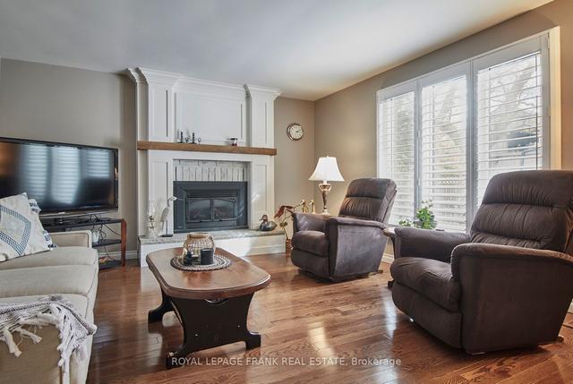 33 Applewood Cres, House detached with 4 bedrooms, 3 bathrooms and 4 parking in Scugog ON | Image 5