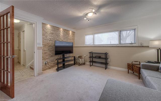 123 Sandsprings Crescent, House detached with 3 bedrooms, 2 bathrooms and 6 parking in Kitchener ON | Image 30