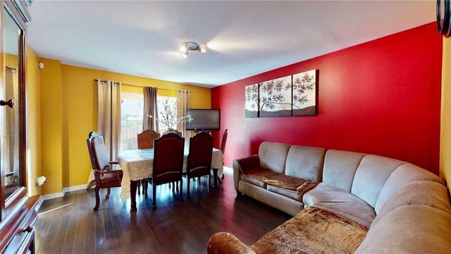 79 Tianalee Cres E, House attached with 3 bedrooms, 3 bathrooms and 3 parking in Brampton ON | Image 19