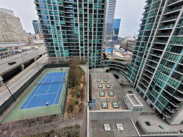 1004 - 18 Harbour St, Condo with 1 bedrooms, 1 bathrooms and 1 parking in Toronto ON | Image 7