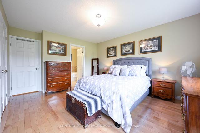 2 - 10 Zimmerman Dr, Condo with 3 bedrooms, 3 bathrooms and 2 parking in Caledon ON | Image 5