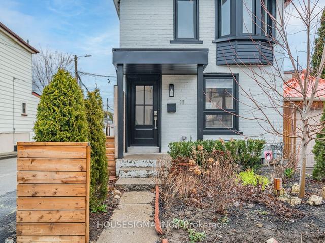 11 Via Italia, House detached with 2 bedrooms, 2 bathrooms and 1 parking in Toronto ON | Image 12