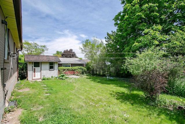 2082 Bridge Rd, House detached with 3 bedrooms, 2 bathrooms and 4 parking in Oakville ON | Image 16