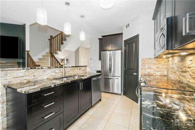 345 Widgeon Way, Townhouse with 3 bedrooms, 3 bathrooms and 3 parking in Ottawa ON | Image 6
