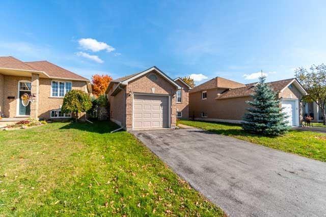 157 Haden Ave, House detached with 2 bedrooms, 2 bathrooms and 3 parking in Peterborough ON | Image 2