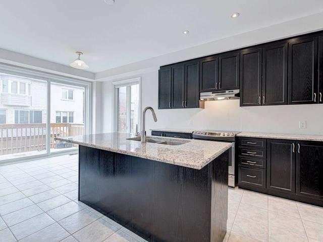 upper - 30 Mondial Crescent Cres, House detached with 3 bedrooms, 3 bathrooms and 3 parking in East Gwillimbury ON | Image 5