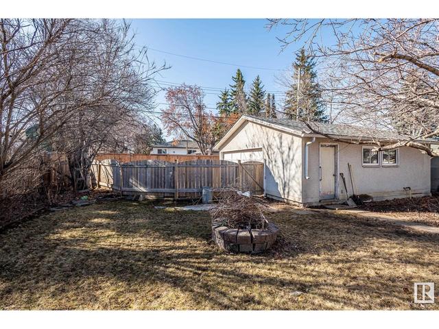 7403 92a Av Nw, House detached with 3 bedrooms, 2 bathrooms and 6 parking in Edmonton AB | Image 2