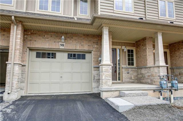98 Dunrobin Lane, House attached with 3 bedrooms, 3 bathrooms and 1 parking in Ottawa ON | Image 2