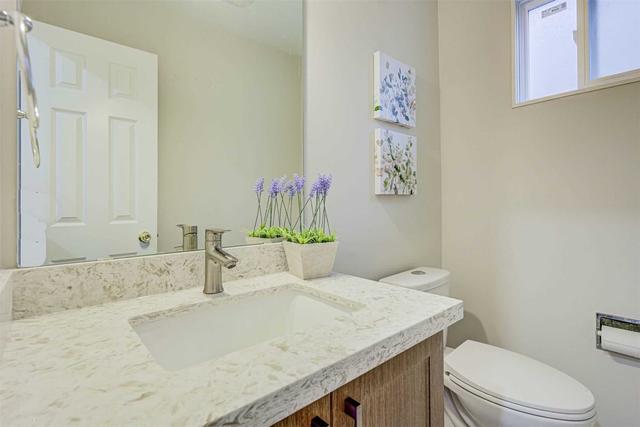 12 Sylvestre Sq, House detached with 4 bedrooms, 4 bathrooms and 4 parking in Toronto ON | Image 3