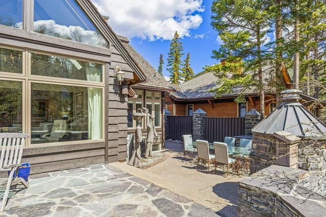 301 Buffalo Street, House detached with 6 bedrooms, 5 bathrooms and 8 parking in Banff AB | Image 35