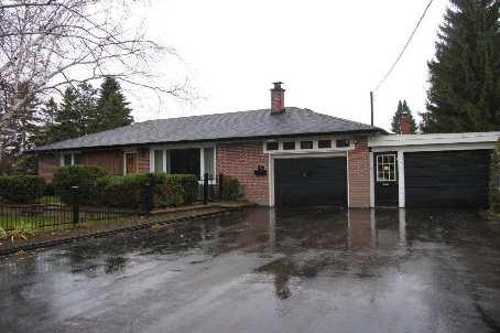 79 Lincoln St, House detached with 3 bedrooms, 3 bathrooms and 6 parking in Ajax ON | Image 3